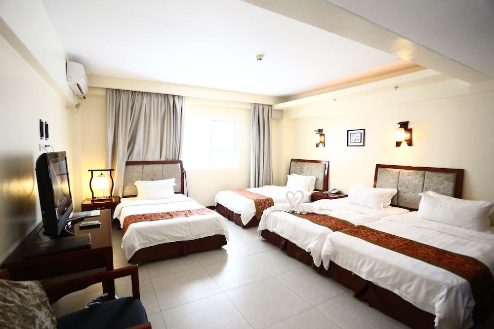 Golden Phoenix Hotel Boracay - Room