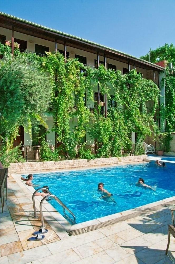 Koray Hotel - Outdoor Pool