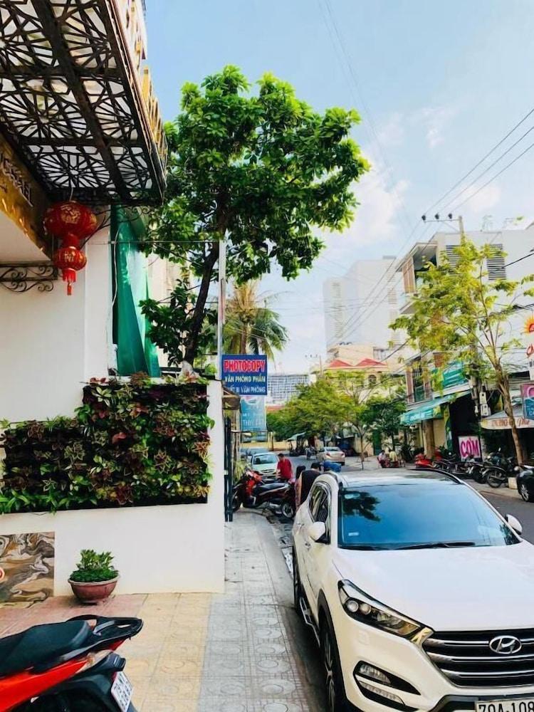 Michael Nha Trang Hotel - Property Grounds