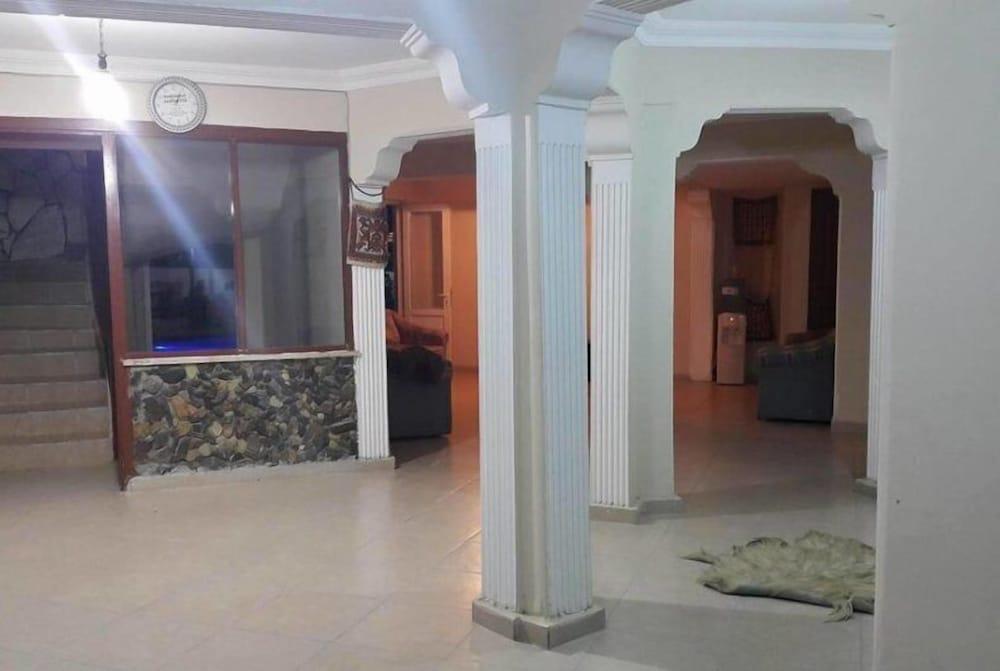 Dolphin Yunus Hotel - Interior