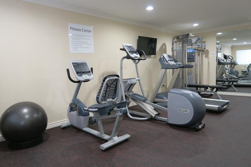 Solara Inn and Suites - Fitness Facility