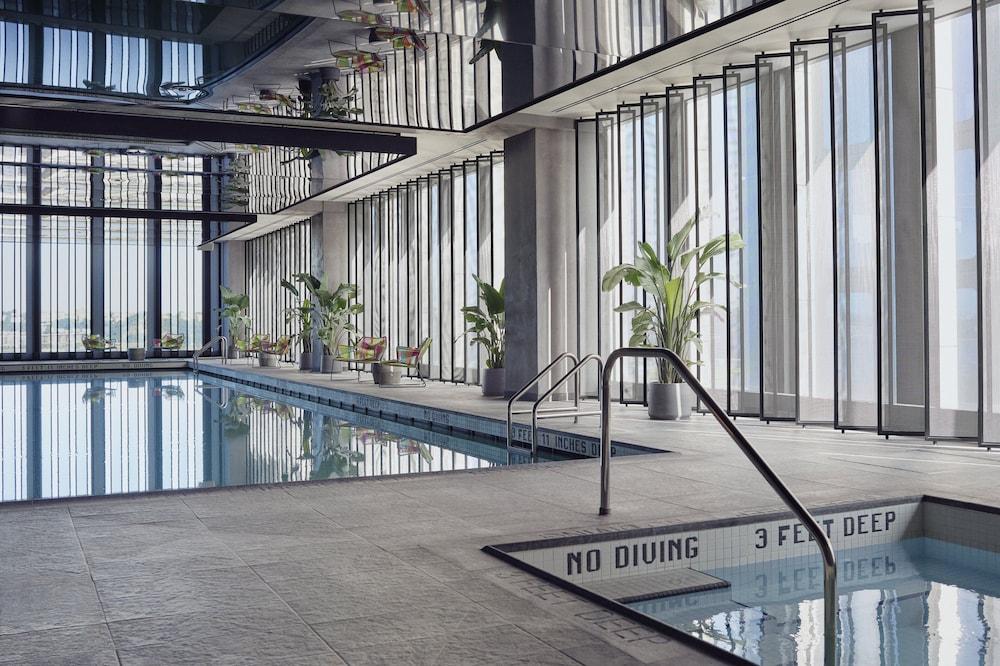 Equinox Hotel New York - Indoor Pool