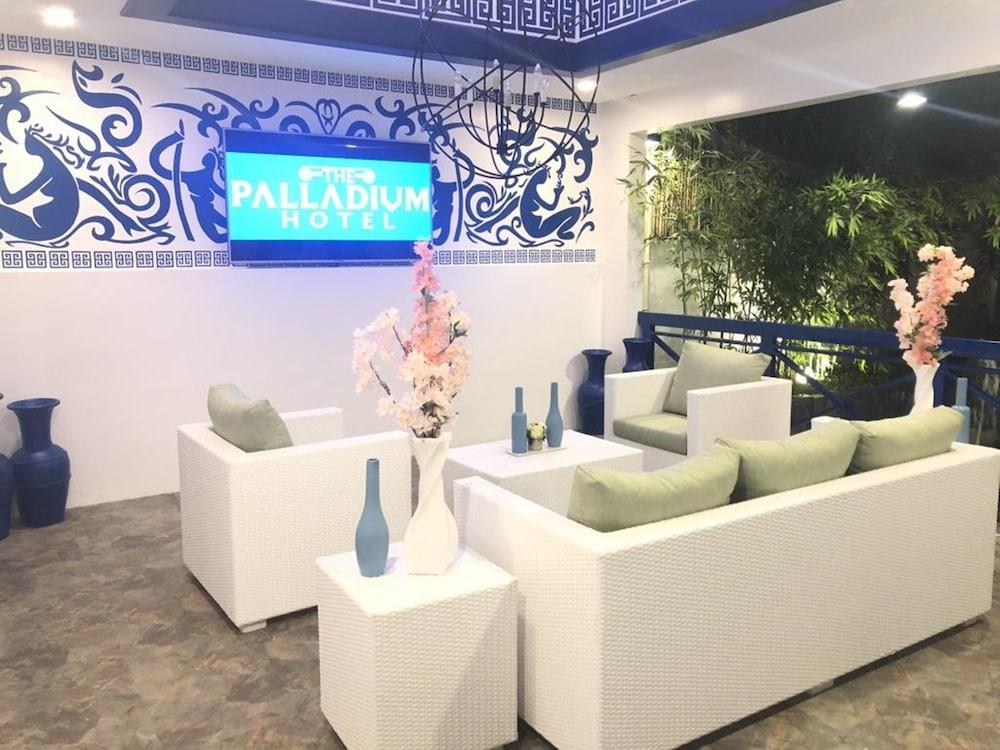 The Palladium Hotel - Lobby Sitting Area
