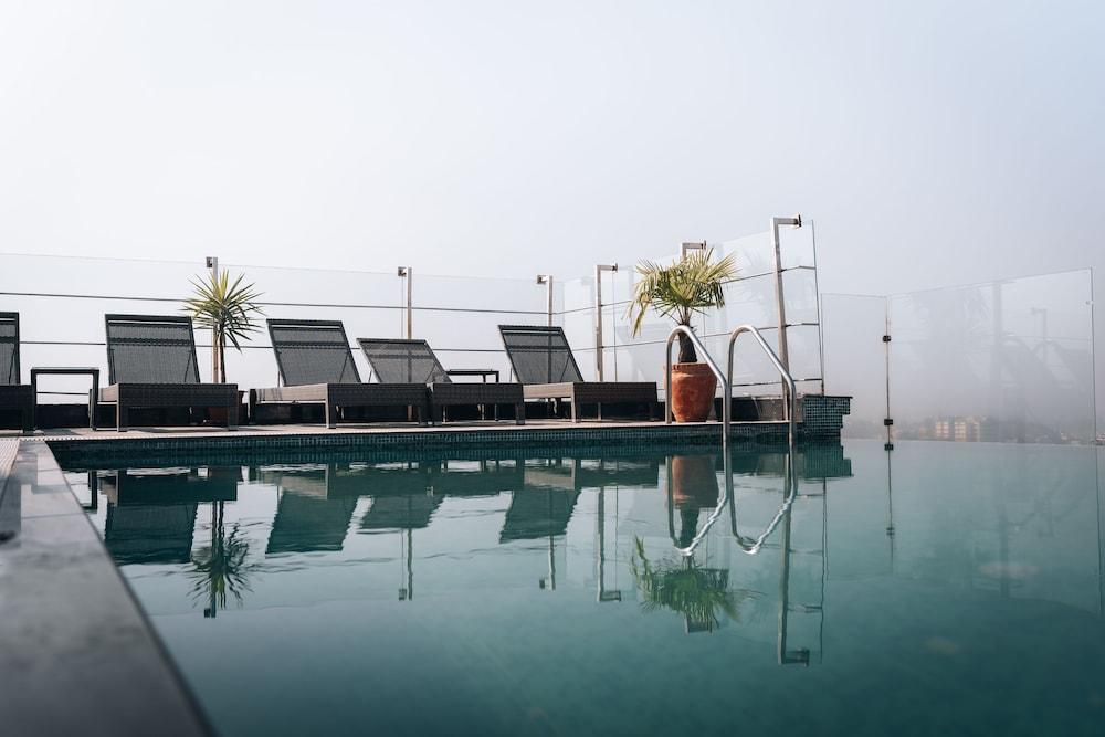 Hotel Shambala - Rooftop Pool