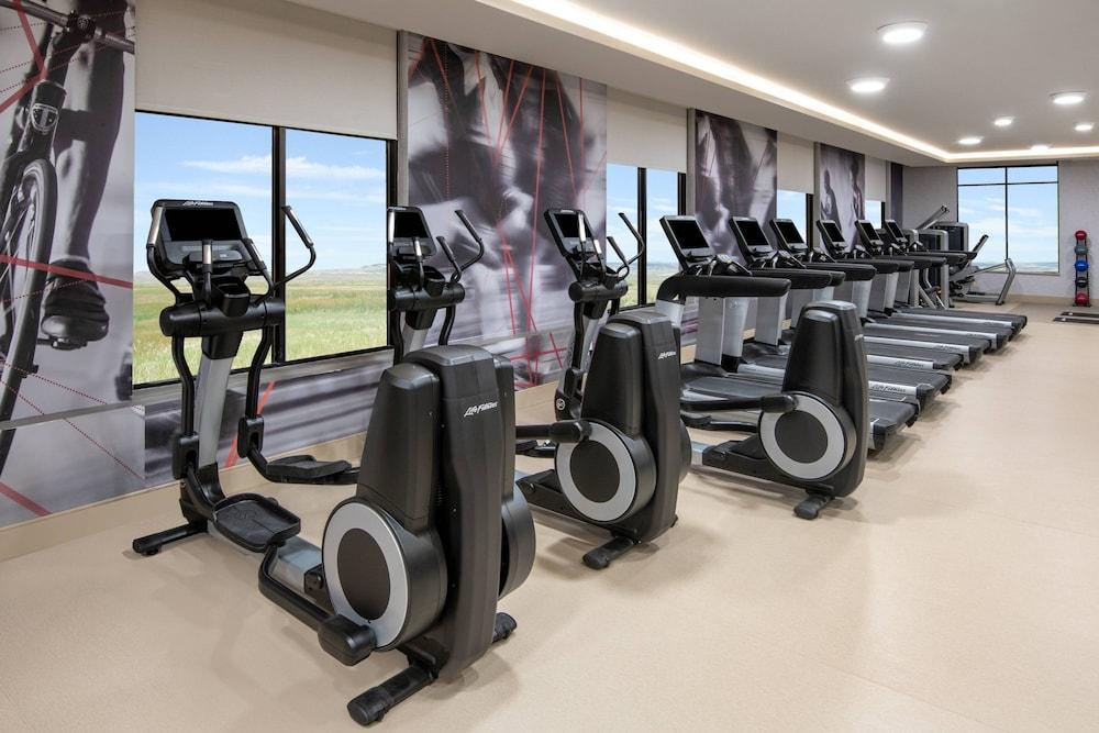 Marriott Madison West - Fitness Facility