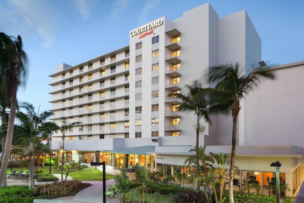 Courtyard by Marriott Miami Airport - Featured Image