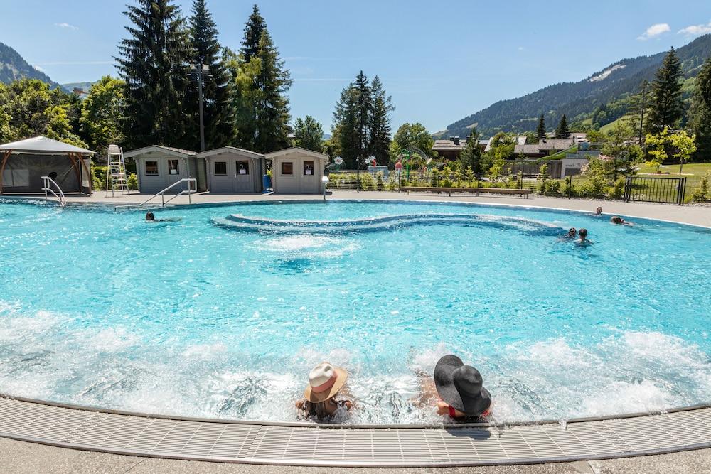Novotel Megève Mont-Blanc - Outdoor Pool