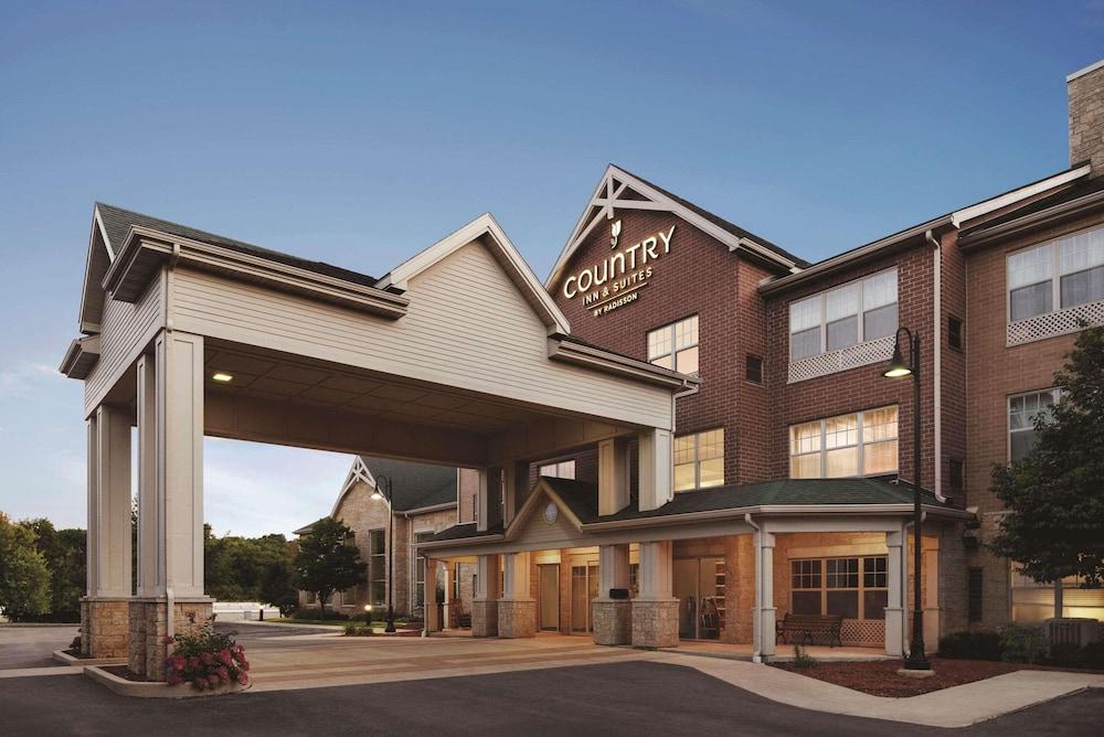Country Inn & Suites by Radisson, Madison Southwest, WI - Featured Image