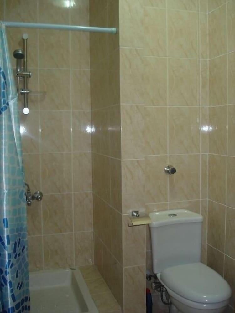 British Resort Hurghada - Bathroom