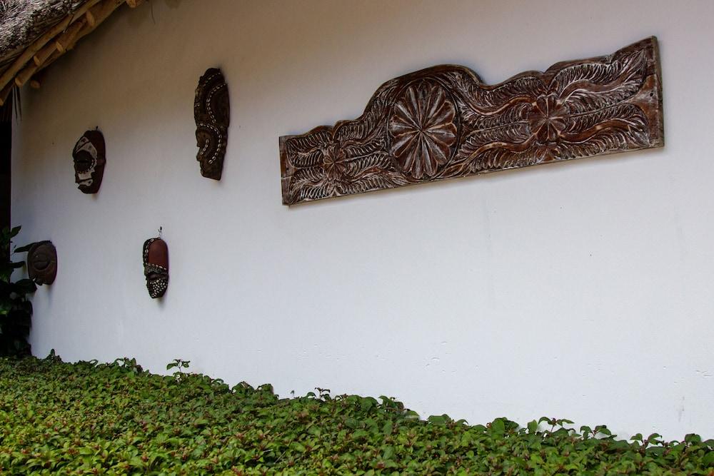 Kibanda Lodge and Restaurant - Exterior detail