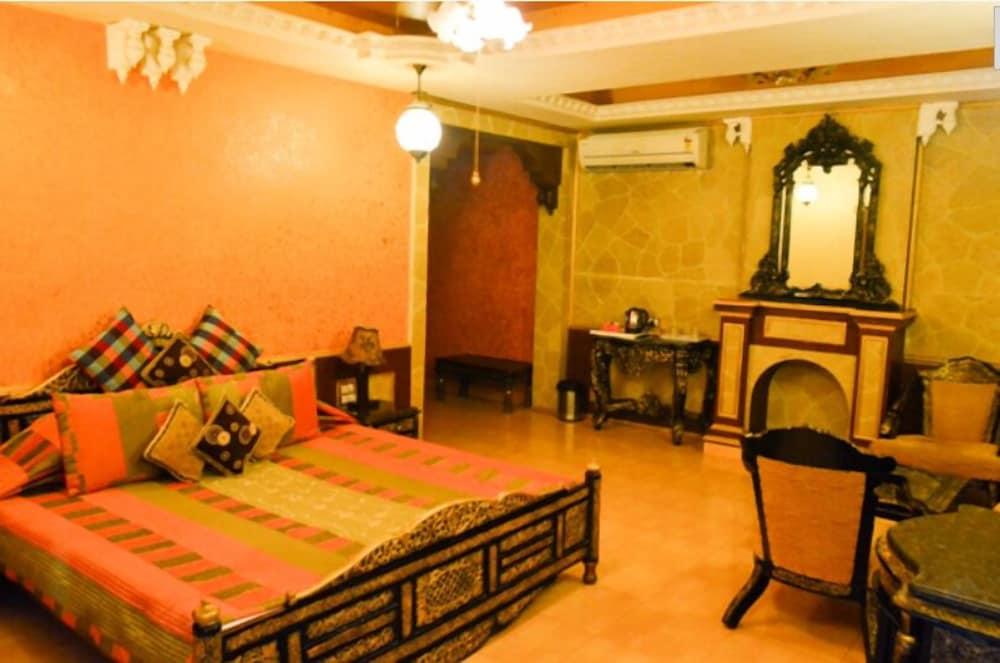 Chokhi Dhani Indore - Room