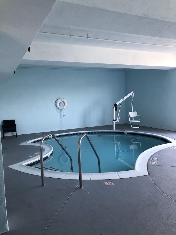 Capri Suites Anaheim - Pool