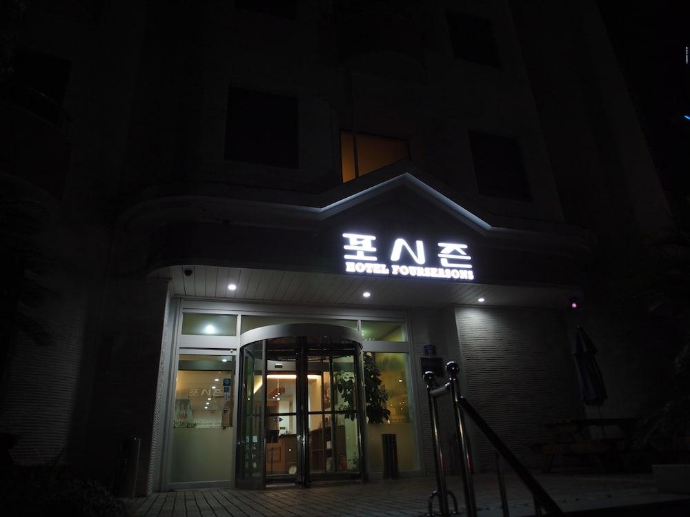 Jeju Fourseasons Hotel - Exterior detail