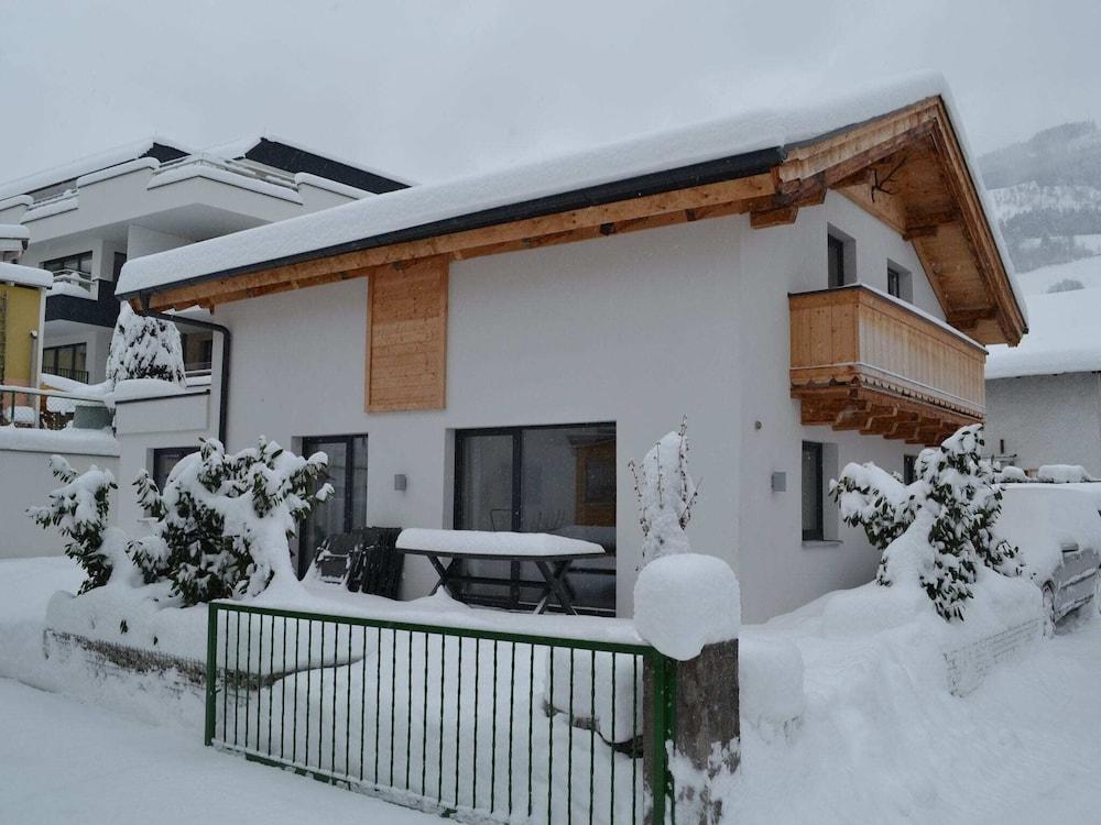 Detached Chalet Close to the ski Area - Exterior