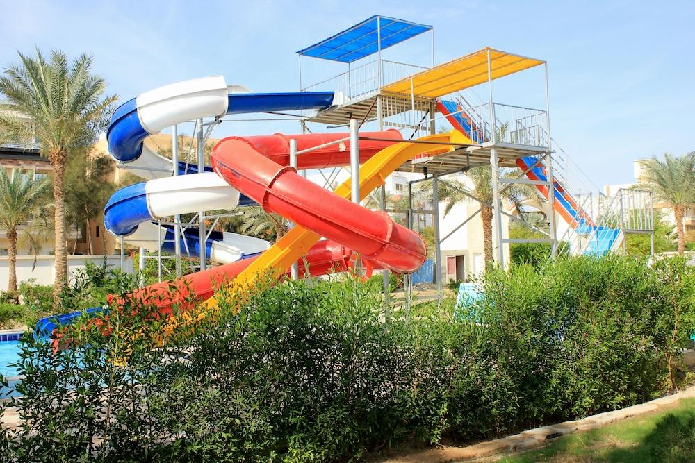 فندق ومدينة الألعاب المائية جراند بلو سانت ماريا - Water Park