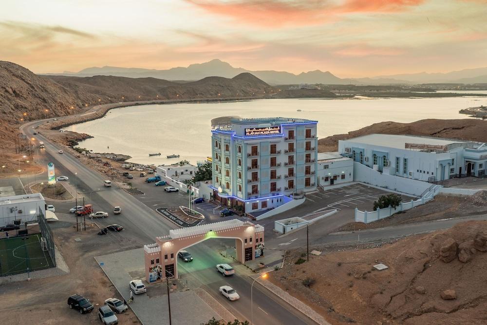 Al Ayjah Plaza Hotel - Featured Image