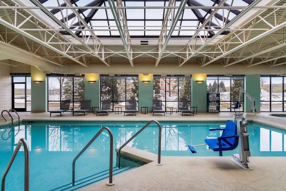 La Quinta Inn & Suites by Wyndham Madison American Center - Indoor Pool
