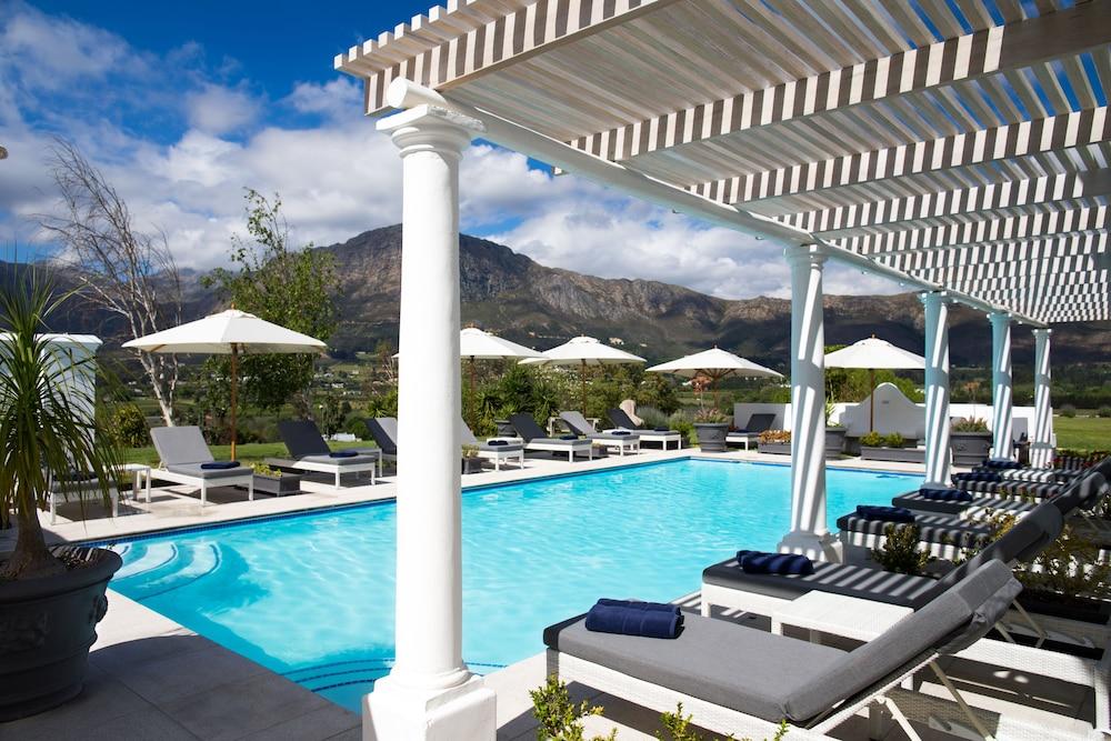 Mont Rochelle Hotel & Vineyard - Outdoor Pool