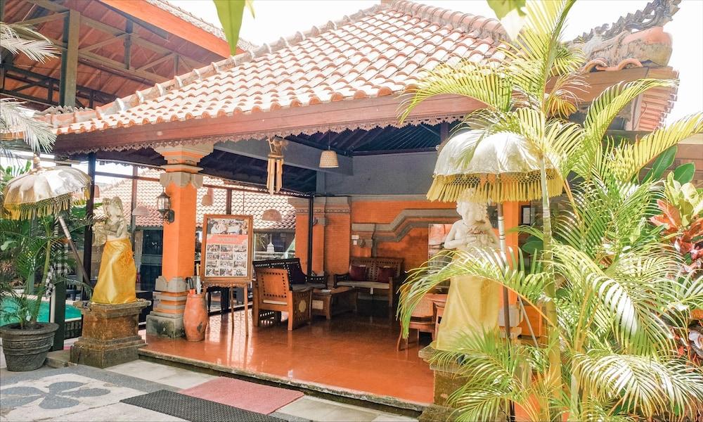 Ubud Cottages Malang - Reception