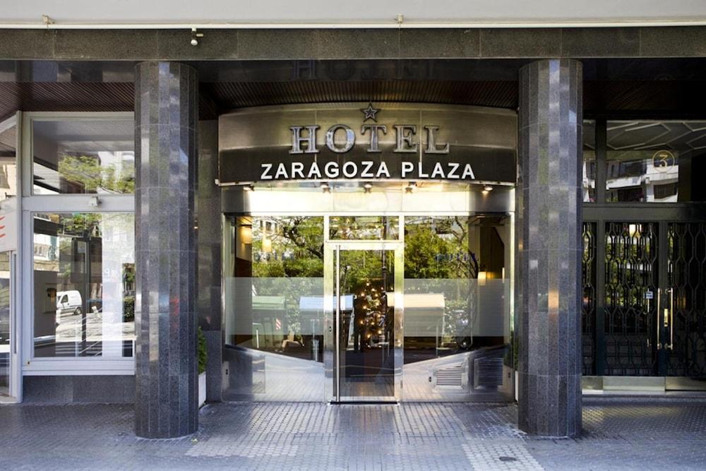 Hotel Zaragoza Plaza - Exterior