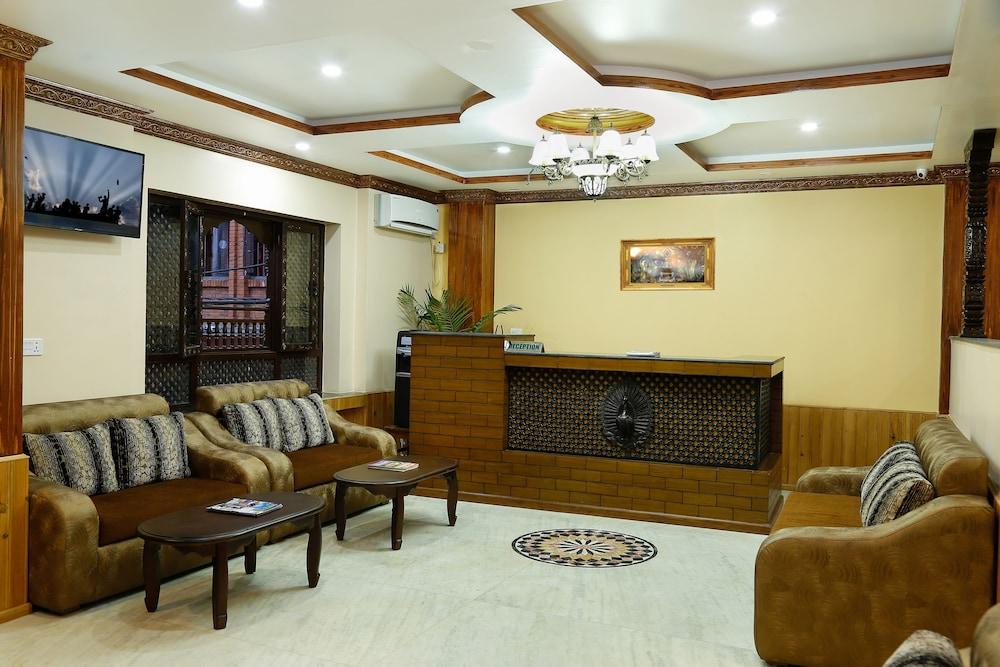 Kathmandu Garden Home - Lobby Sitting Area