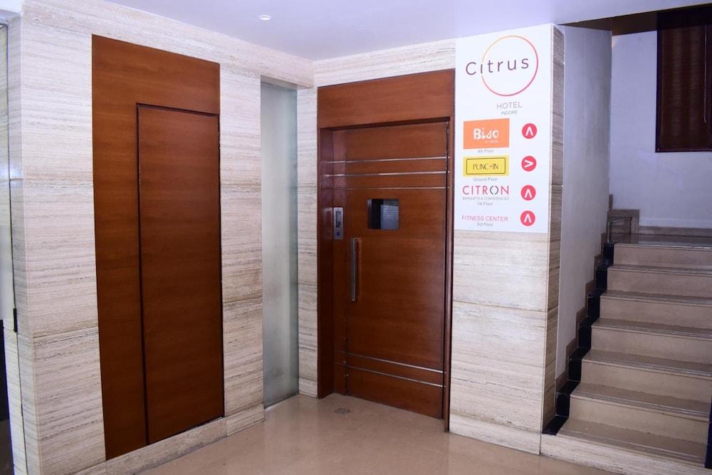 Kyriad Hotel Indore - Interior