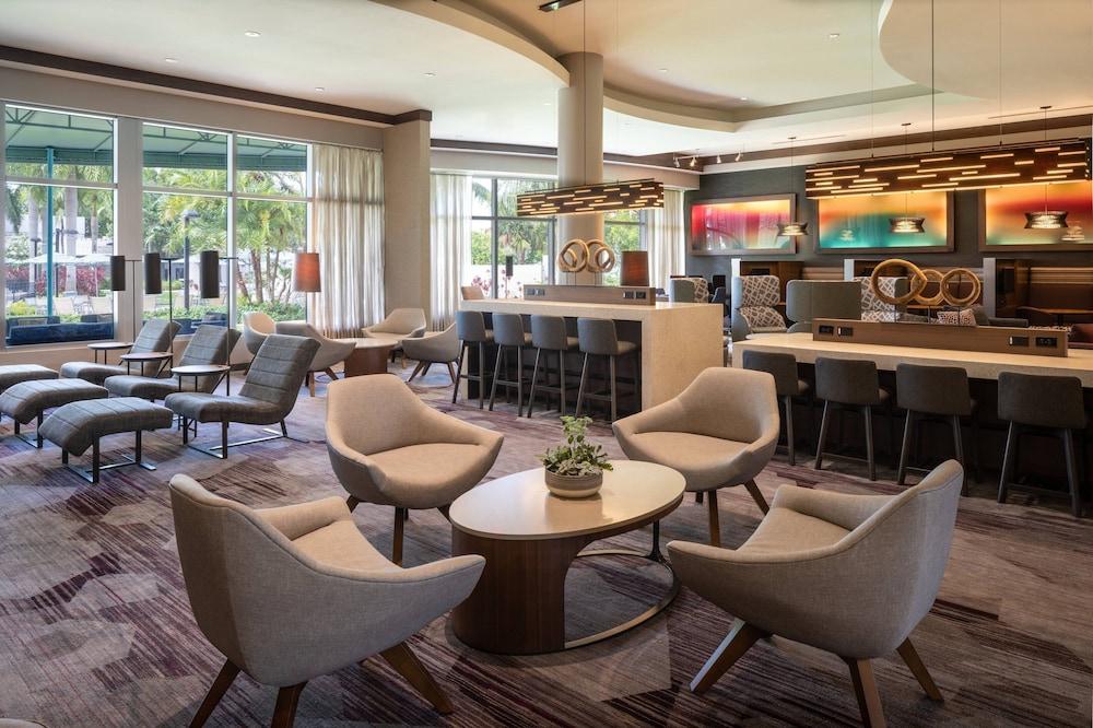 Courtyard by Marriott Miami Airport - Lobby Lounge