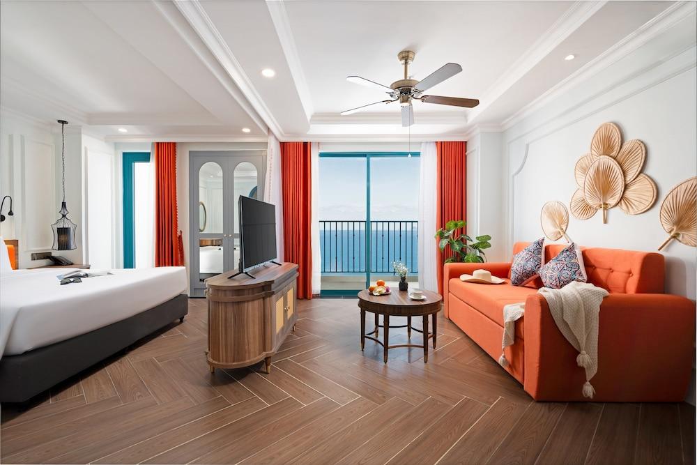Pavillon Boutique Hotel & Apartment Nha Trang - Featured Image
