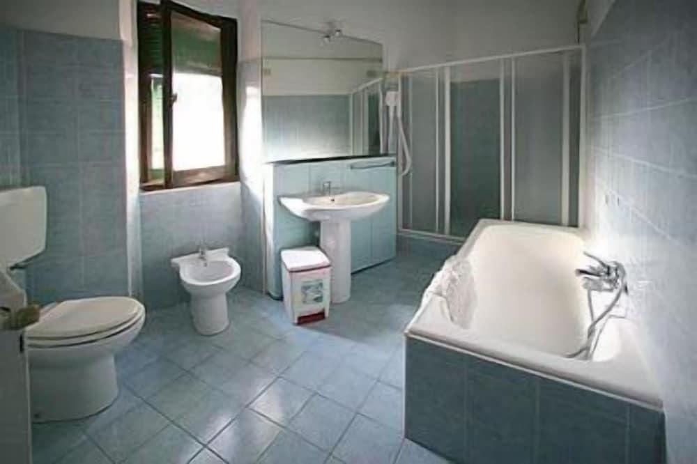 Hotel Fernanda - Bathroom