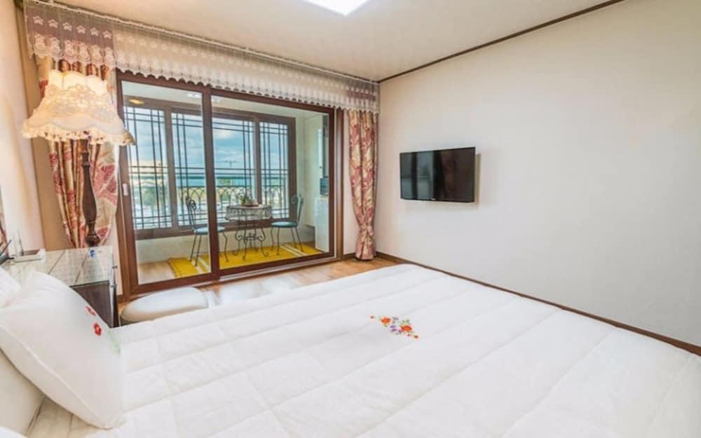Jeju Bada Dream Pension - Room