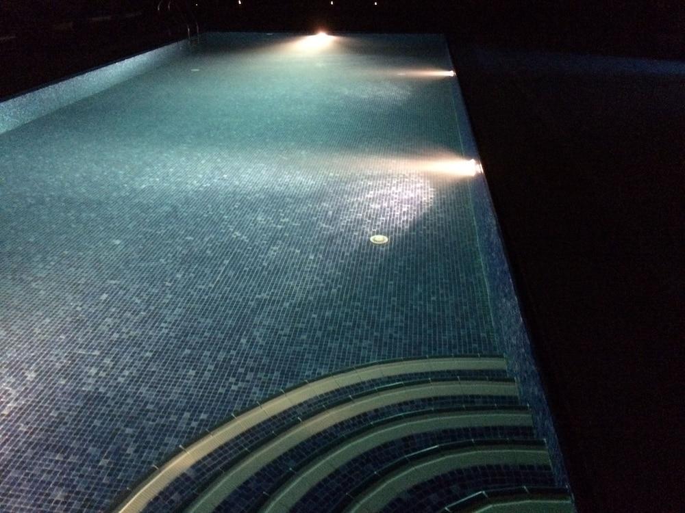 سويت هوم - الغردقة - Outdoor Pool