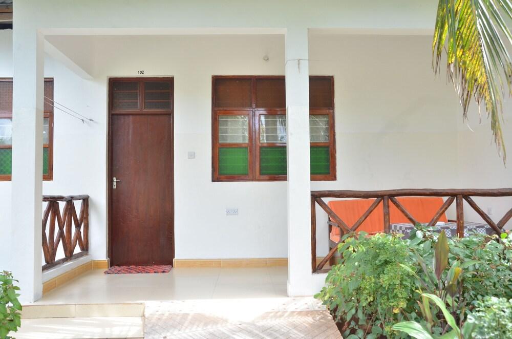 Bagamoyo Spice Villa - Exterior