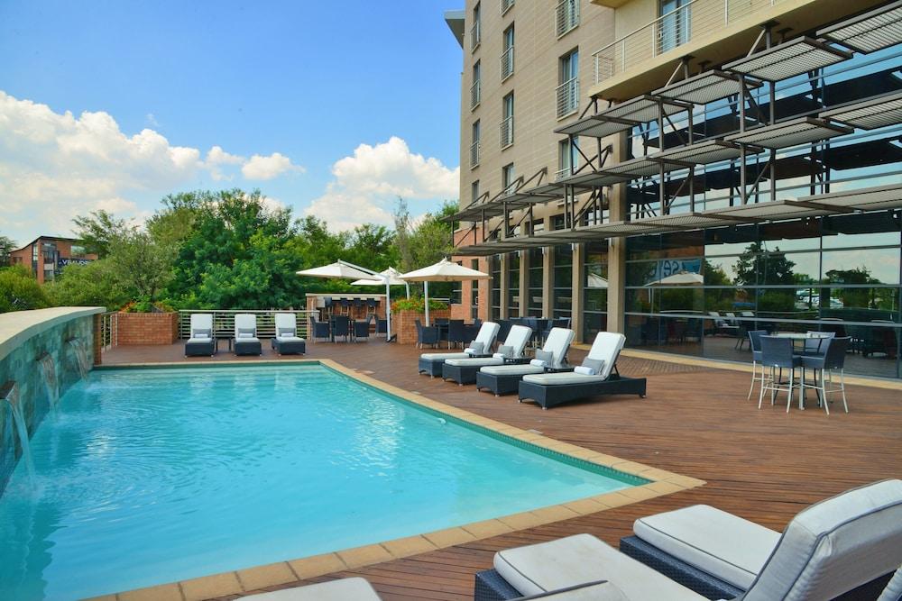 City Lodge Hotel Fourways - Featured Image