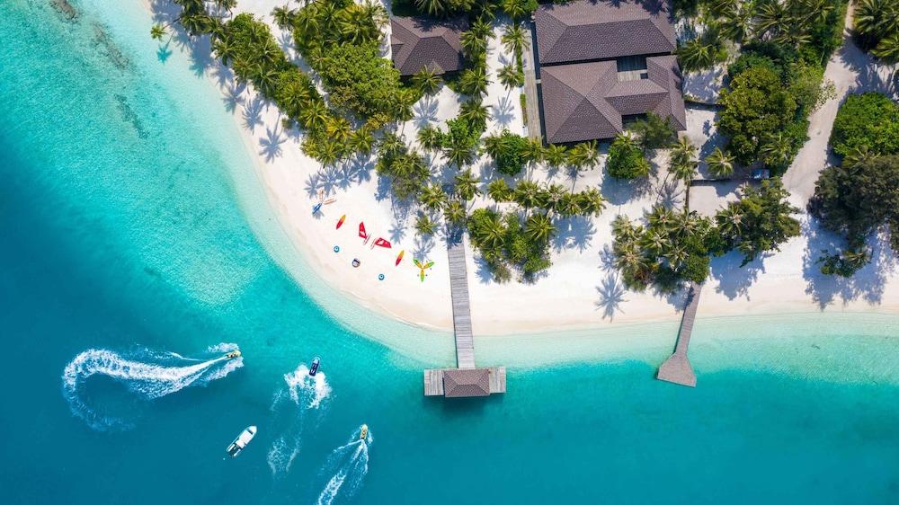 Fiyavalhu Resort Maldives - Featured Image