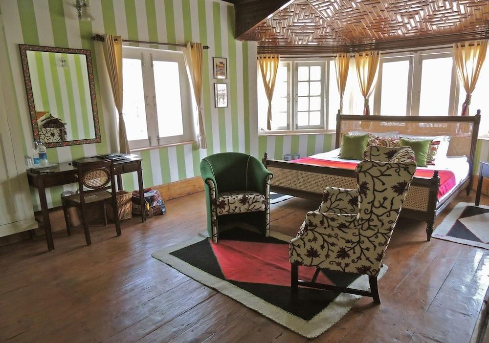 Colonel's Retreat Kashmir - Room