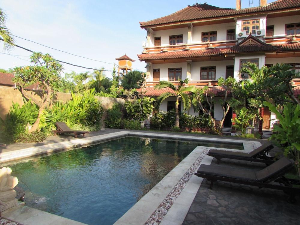 Mangga Bali Inn - Featured Image