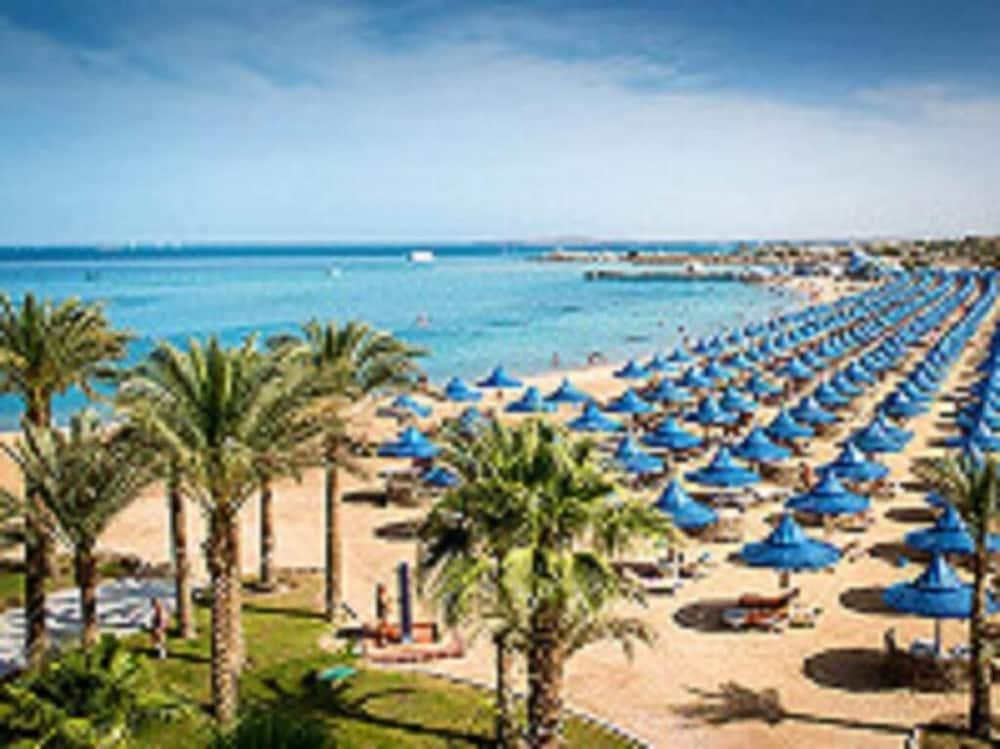 The Grand Hotel Hurghada - Beach