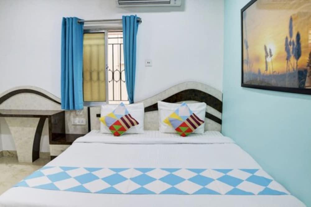Goroomgo Amit Guest House Tagore Park - Room