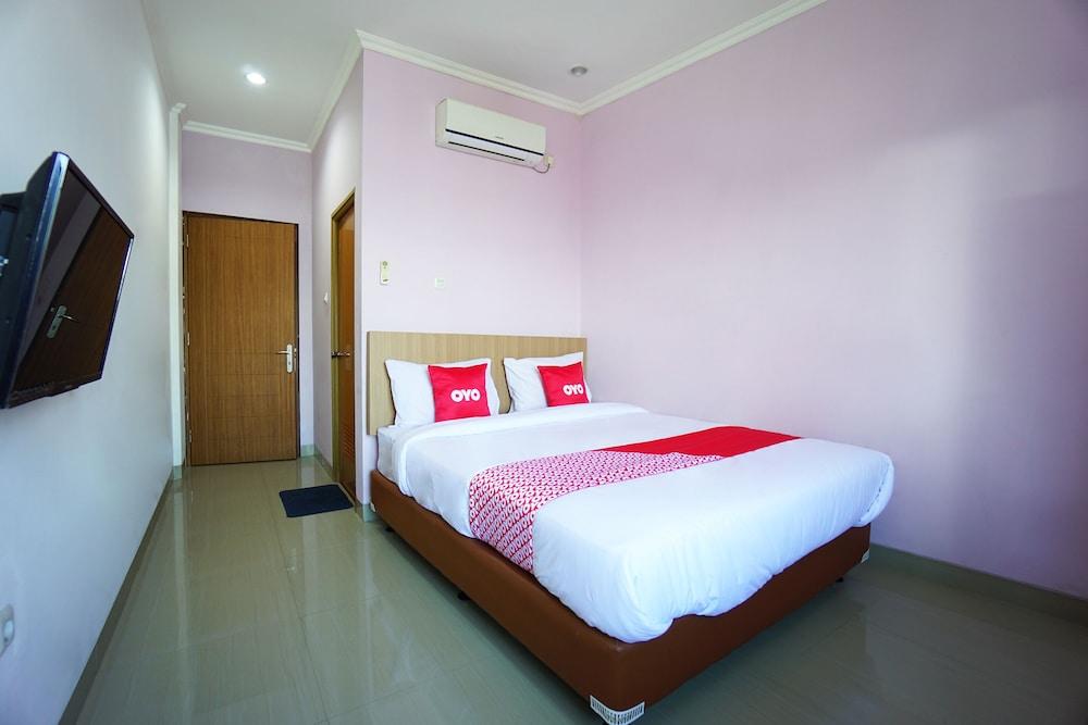 OYO 1573 Mahera Guest House - Featured Image