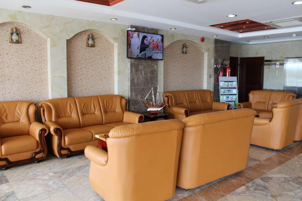 Nizwa Hotel Apartments - Lobby Sitting Area