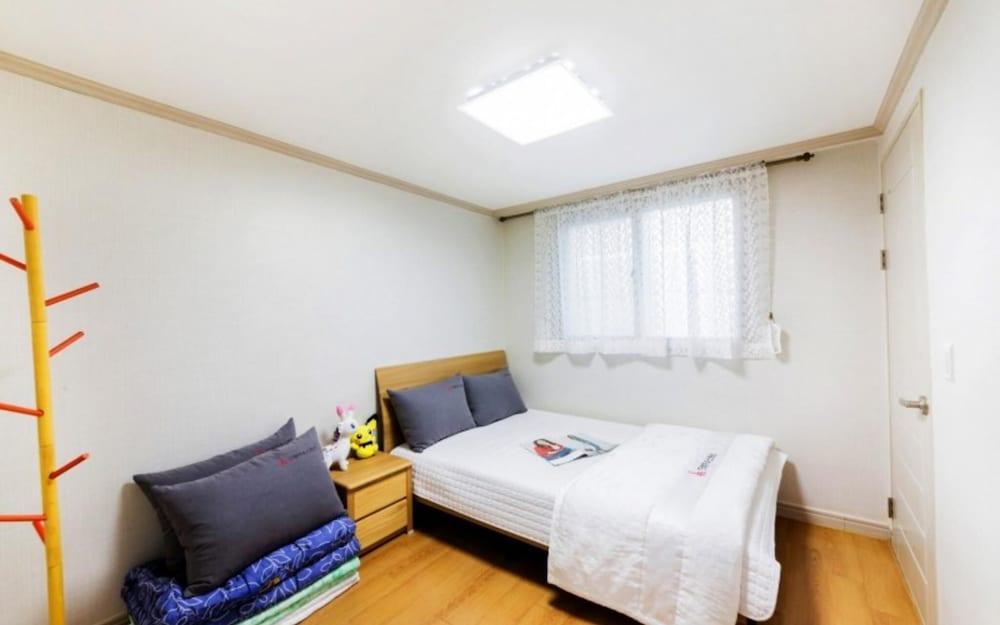 Busan Dream House Pension - Room