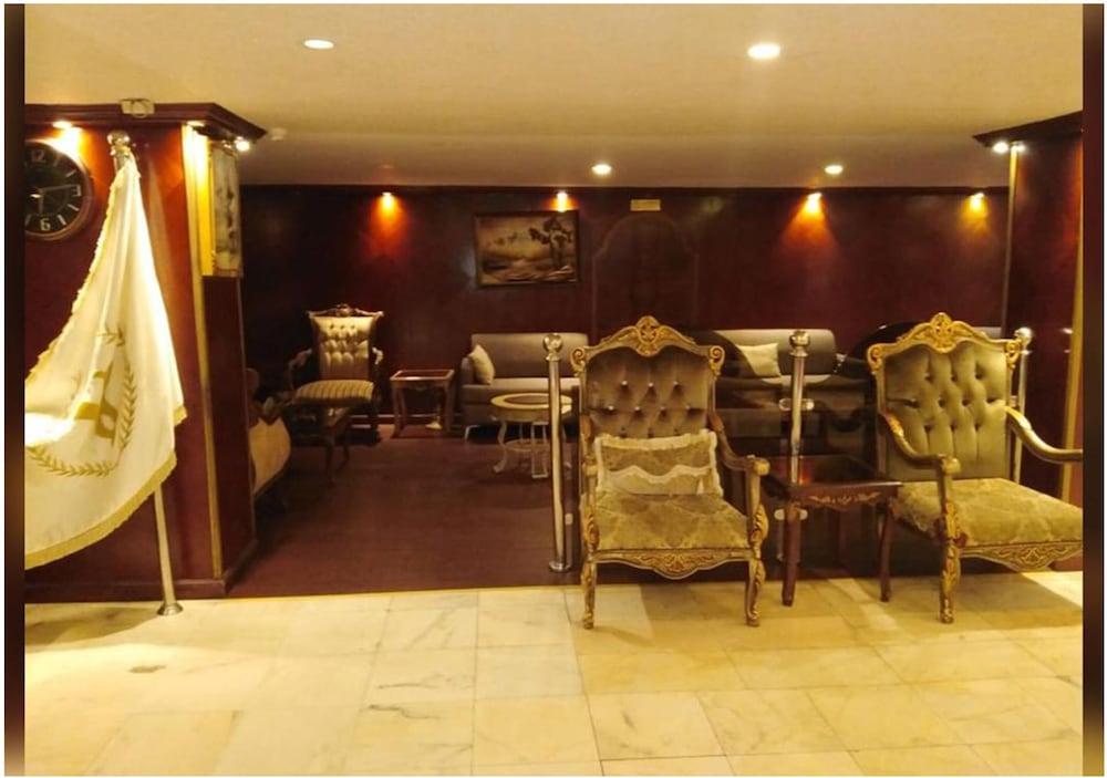 Hayat Elhamra - Lobby Lounge