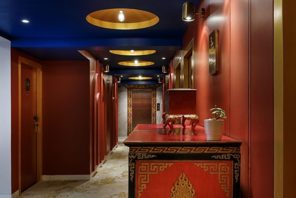 Hotel Tibet - Interior