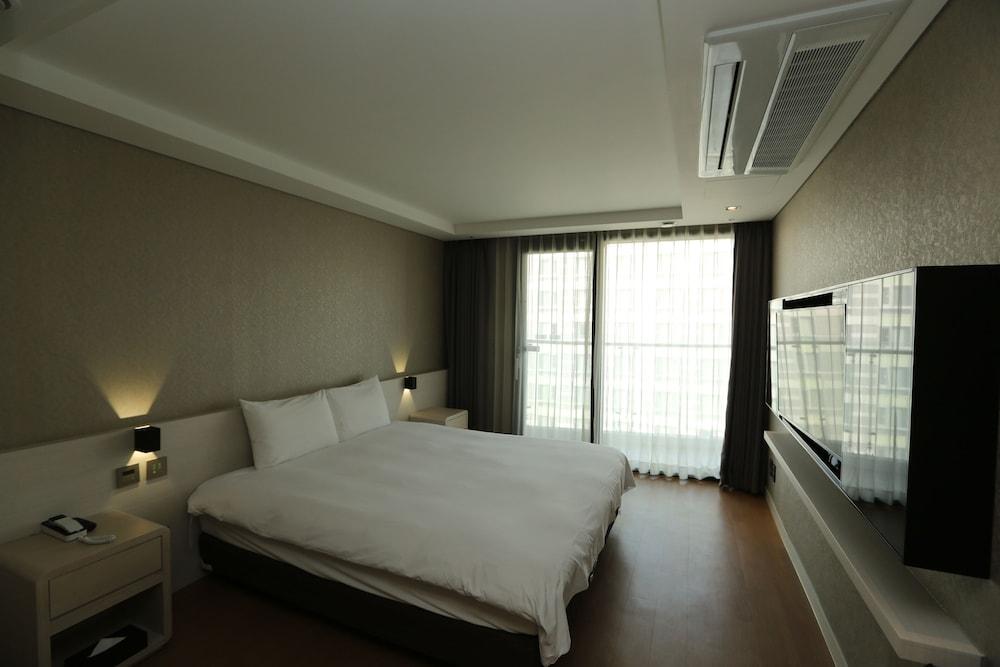 Hotel Air City Jeju - Room