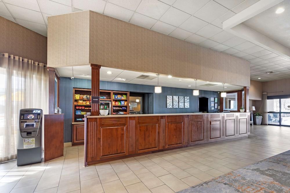 Best Western Plus Madison-Huntsville Hotel - Lobby