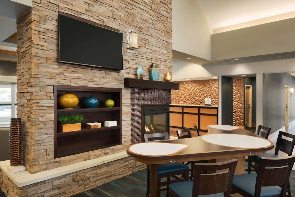 Homewood Suites by Hilton Madison West - Reception
