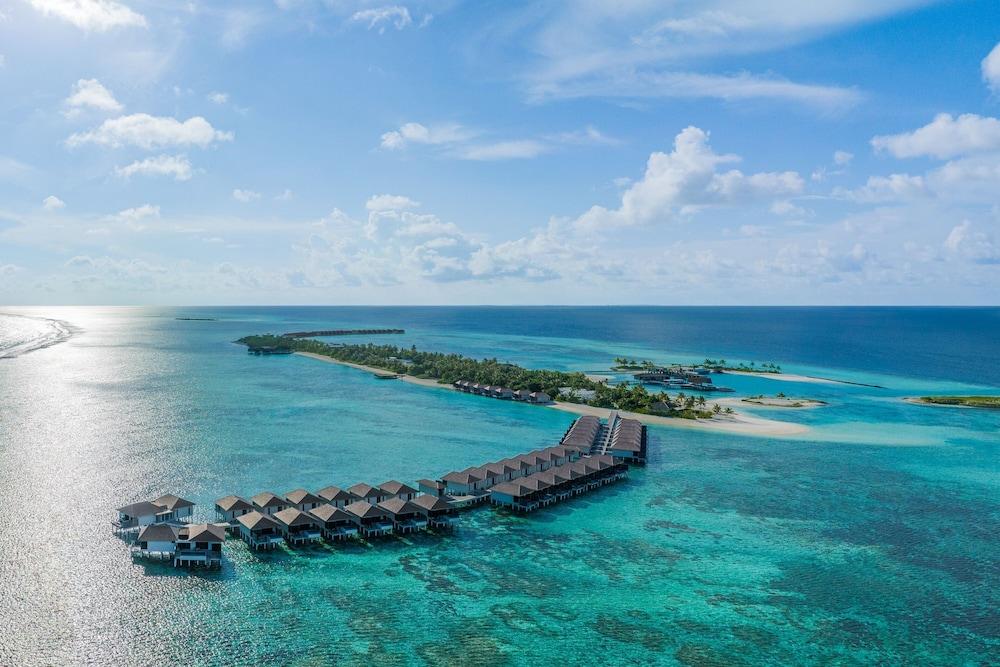 Le Meridien Maldives Resort & Spa - Featured Image
