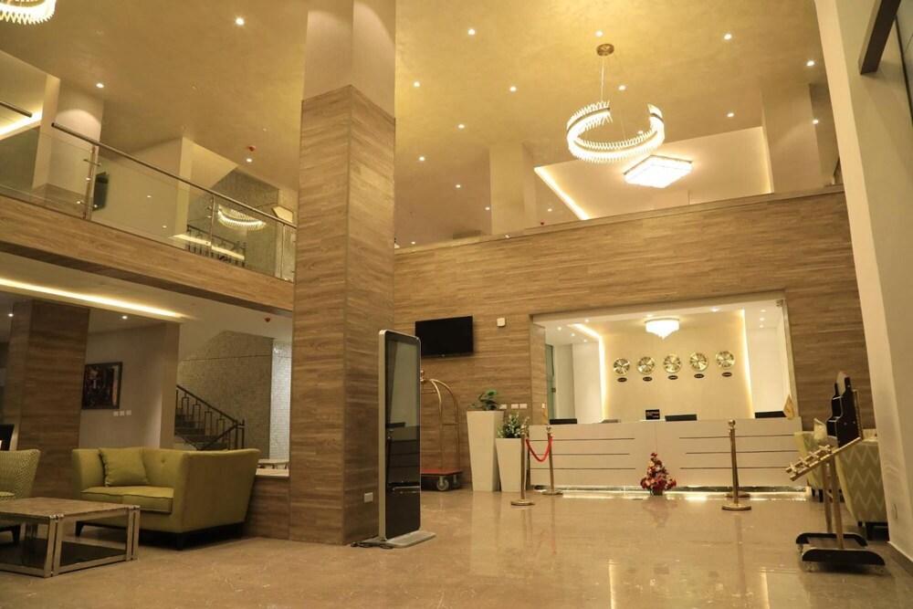 Elgel Hotel and Spa - Lobby