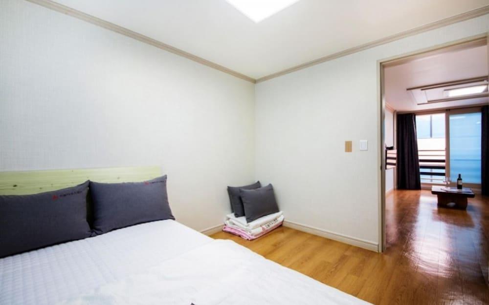 Busan Dream House Pension - Room
