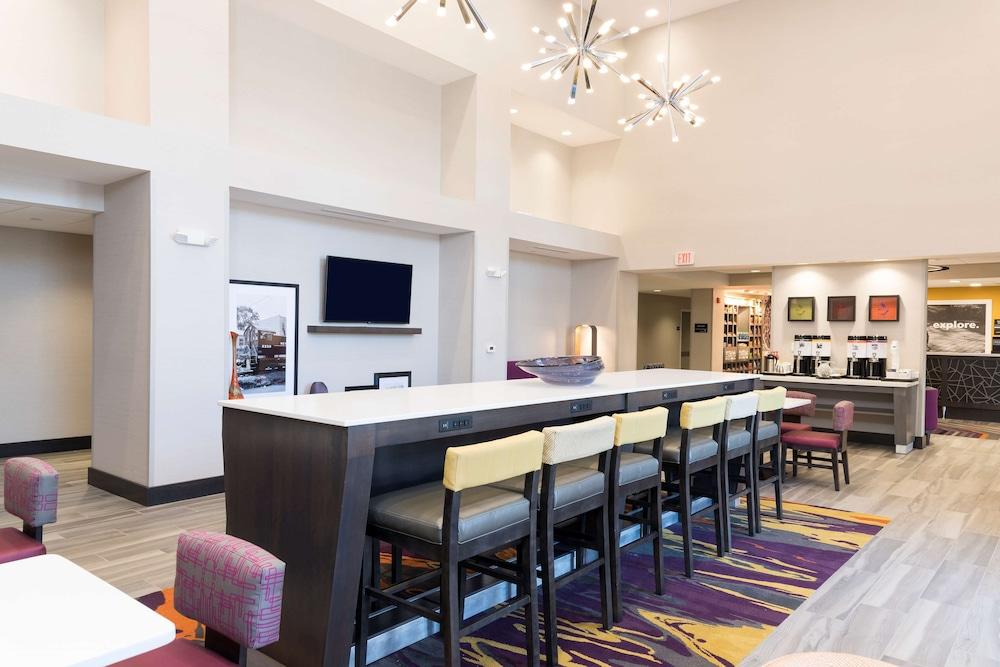 Hampton Inn & Suites West Lafayette - Reception